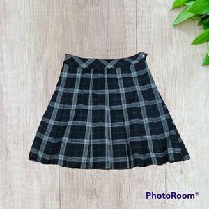 H&M DIVIDED Plaid Skirt - Divided Skirts, Size 0 for Women